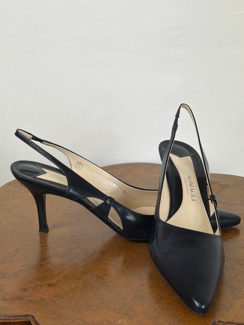 NIB Bruno Magli Navy Blue Stiletto Heel Shoes Size 10 Made in Italy